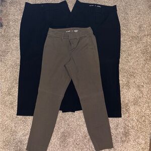 Bundle of Old Navy Pixie Skinny Pants 0 Petite